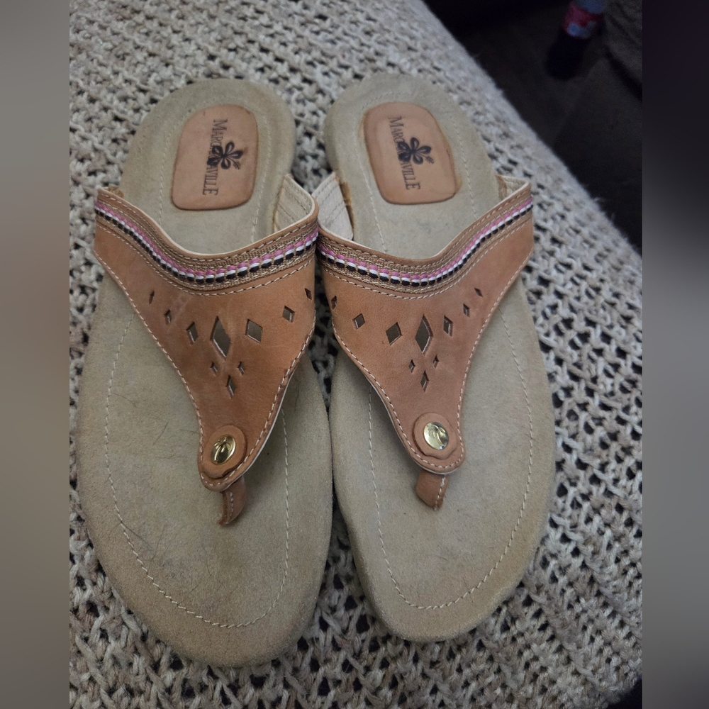 Margaritaville Women's Tan Sandals